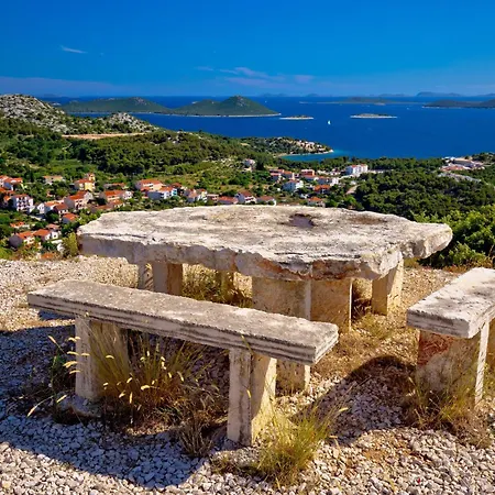 In Sv. Filip I Jakov 53599 Дом отдыха