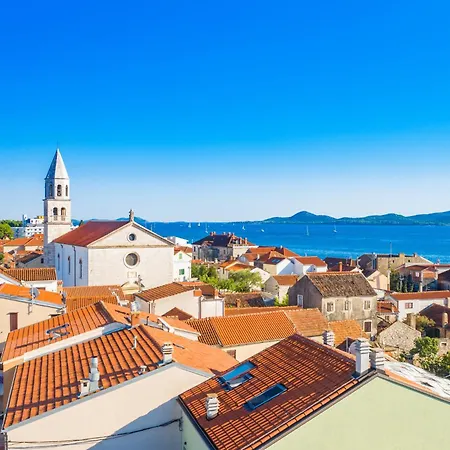 In Sv. Filip I Jakov 53599