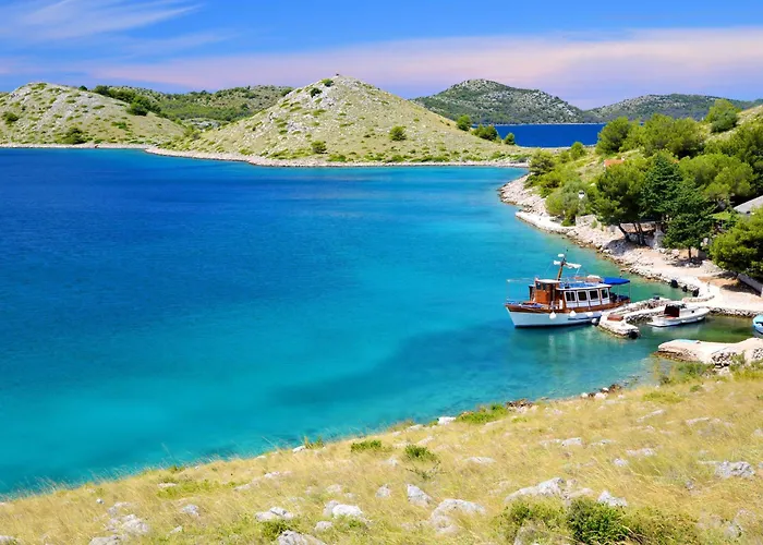 In Sv. Filip I Jakov 53599 * Свети-Филип-и-Яков