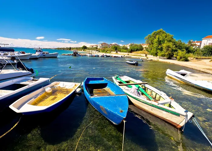 Дом отдыха In Sv. Filip I Jakov 53599 *